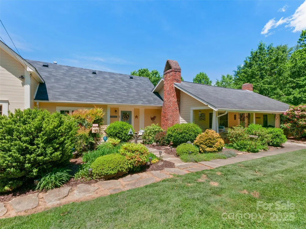 229 Crabtree Mountain Road Canton, NC 28716