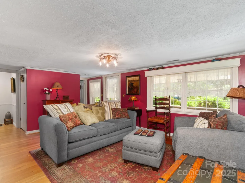 229 Crabtree Mountain Road Canton, NC 28716