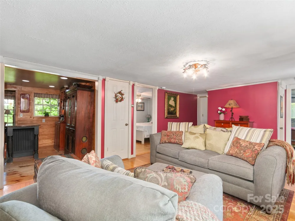 229 Crabtree Mountain Road Canton, NC 28716
