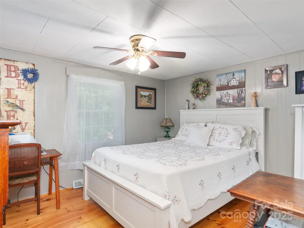229 Crabtree Mountain Road Canton, NC 28716