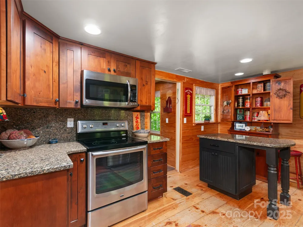 229 Crabtree Mountain Road Canton, NC 28716