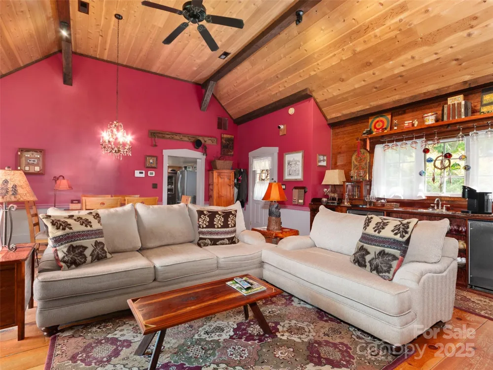 229 Crabtree Mountain Road Canton, NC 28716