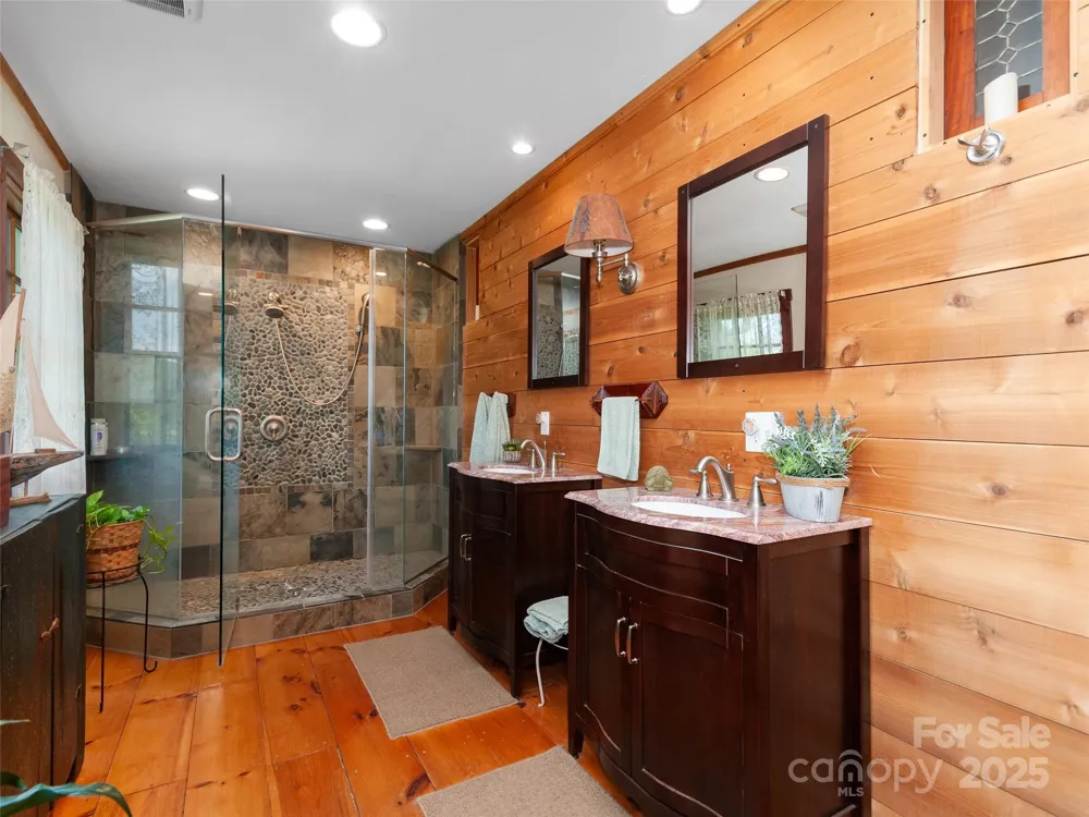 229 Crabtree Mountain Road Canton, NC 28716
