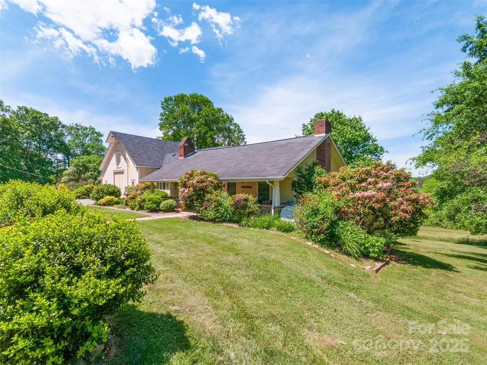 229 Crabtree Mountain Road Canton, NC 28716