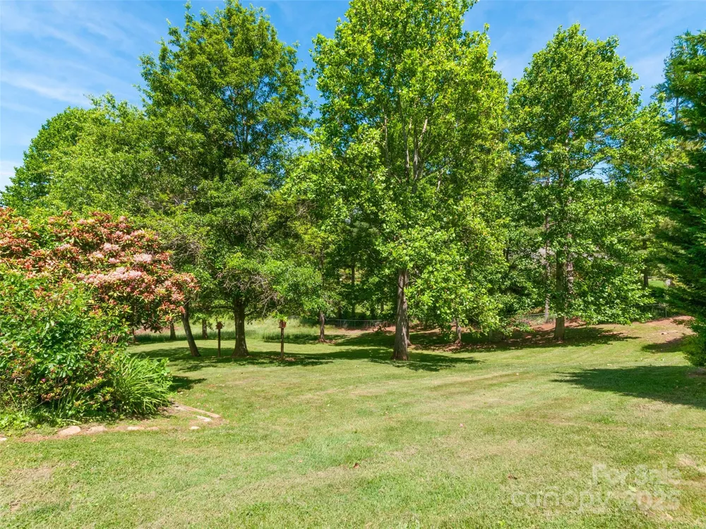229 Crabtree Mountain Road Canton, NC 28716