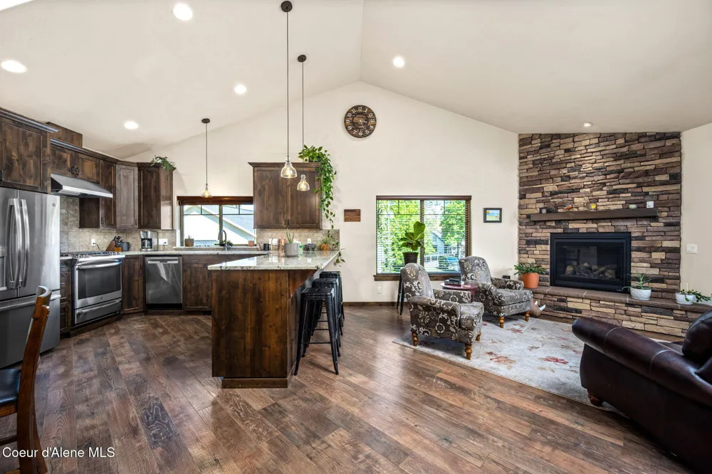 1997 E AVONDALE LANE Hayden, ID 83835