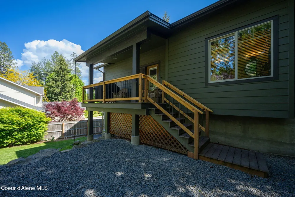 1997 E AVONDALE LANE Hayden, ID 83835