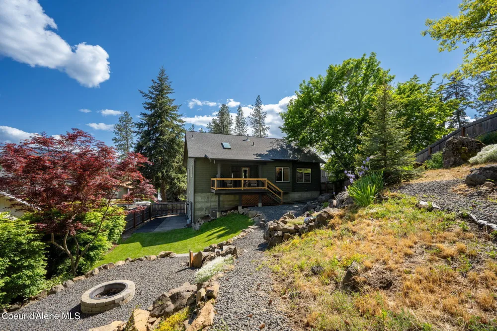 1997 E AVONDALE LANE Hayden, ID 83835