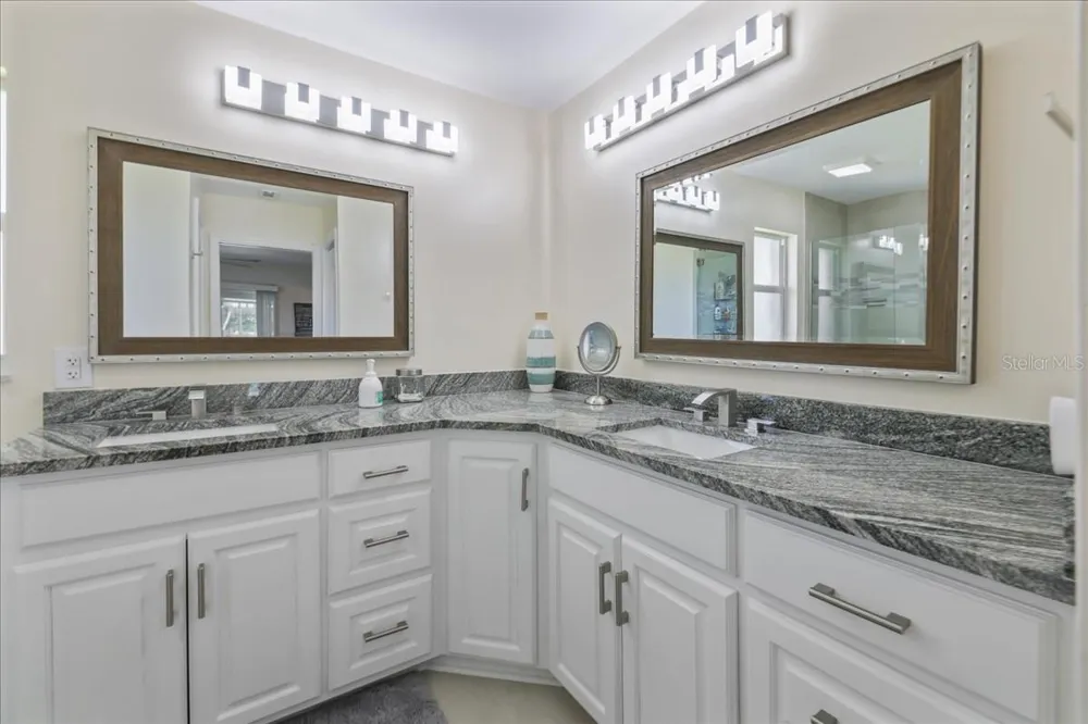 206 SE 45TH TERRACE Cape Coral, FL 33904