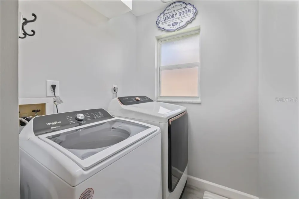 206 SE 45TH TERRACE Cape Coral, FL 33904