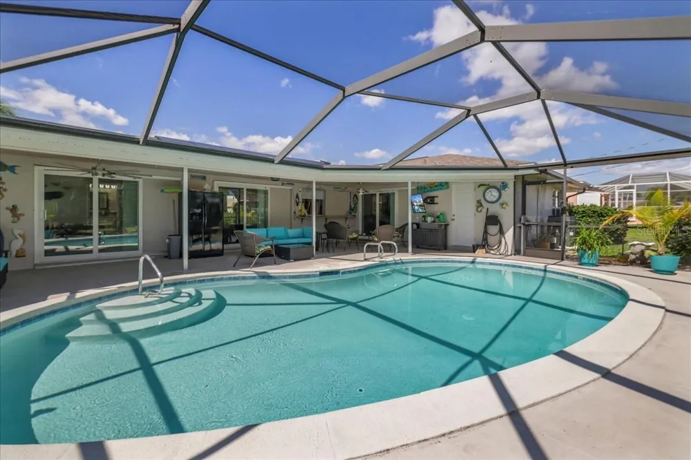 206 SE 45TH TERRACE Cape Coral, FL 33904