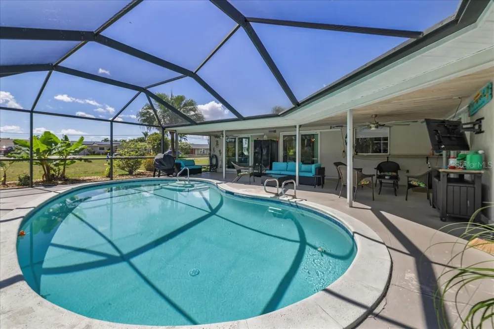 206 SE 45TH TERRACE Cape Coral, FL 33904