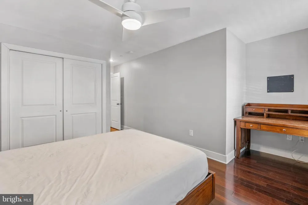 1522 RACE STREET #1 Philadelphia, PA 19102