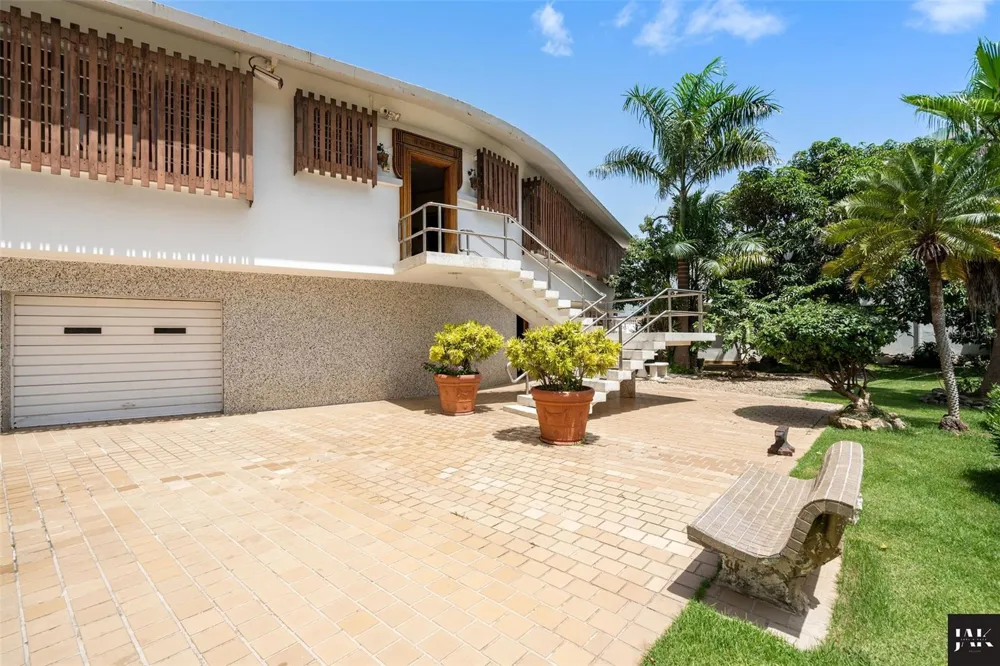 20 AMAPOLA STREET Carolina, PR 00979