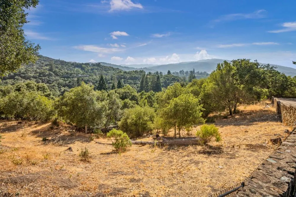 16497 S Kennedy Road Los Gatos, CA 95030