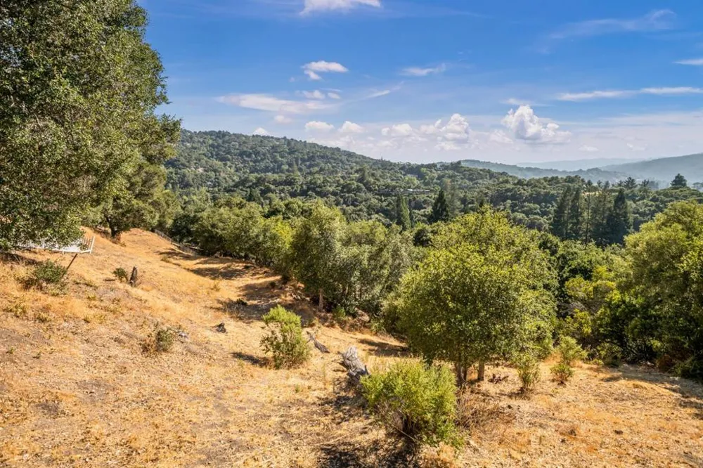 16497 S Kennedy Road Los Gatos, CA 95030