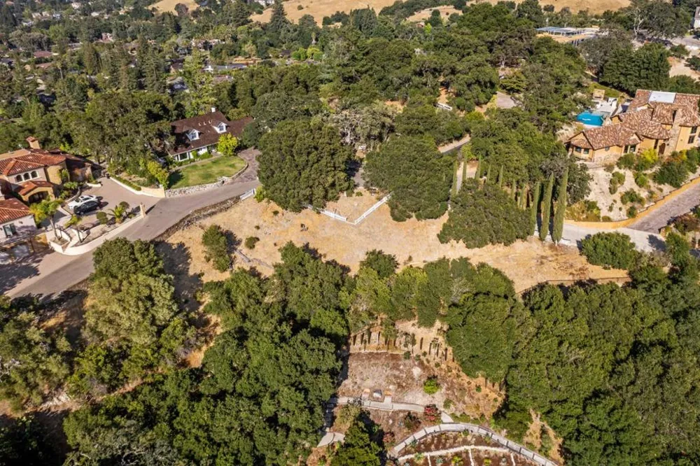 16497 S Kennedy Road Los Gatos, CA 95030