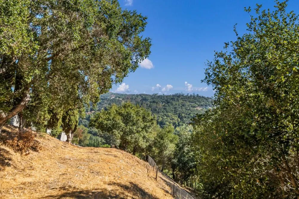 16497 S Kennedy Road Los Gatos, CA 95030