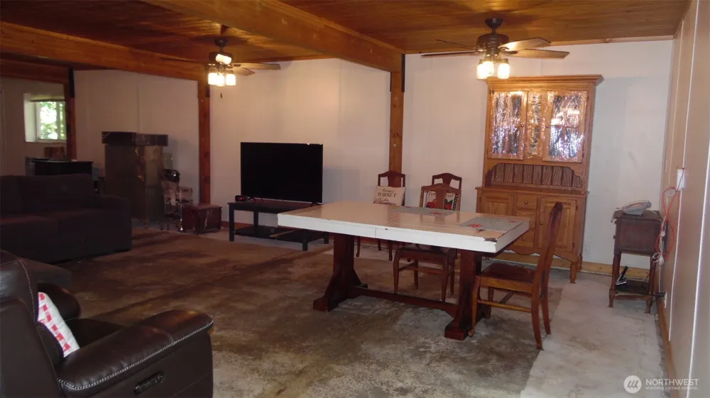 117 Greenwood Avenue Randle, WA 98377