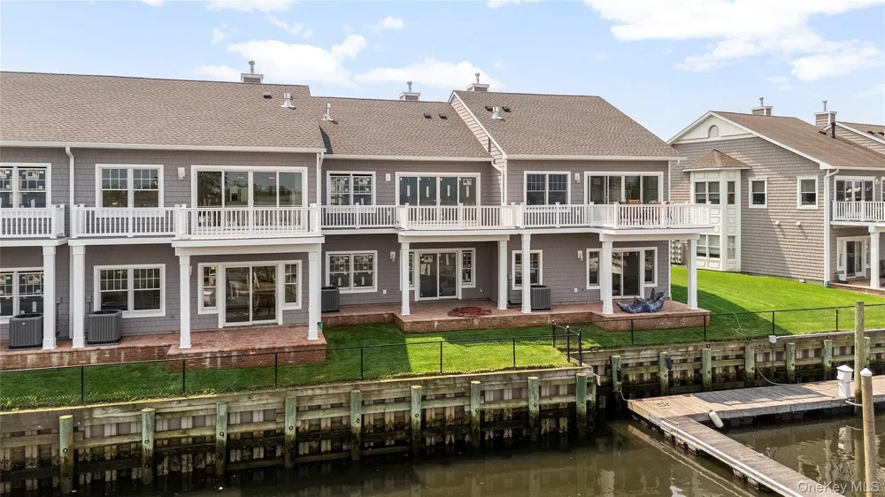 8 Ocean Watch Court Freeport, NY 11520