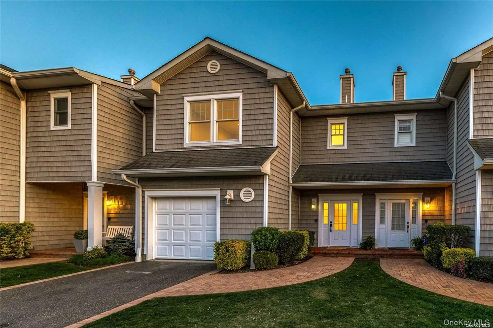9 Ocean Watch Court Freeport, NY 11520