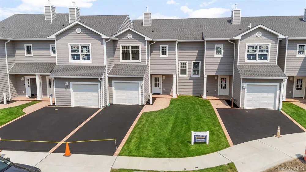 12 Ocean Watch Court Freeport, NY 11520