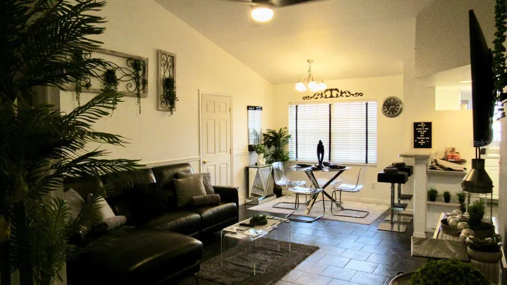 21103 PATIO VIEW COURT #3302 Lutz, FL 33558