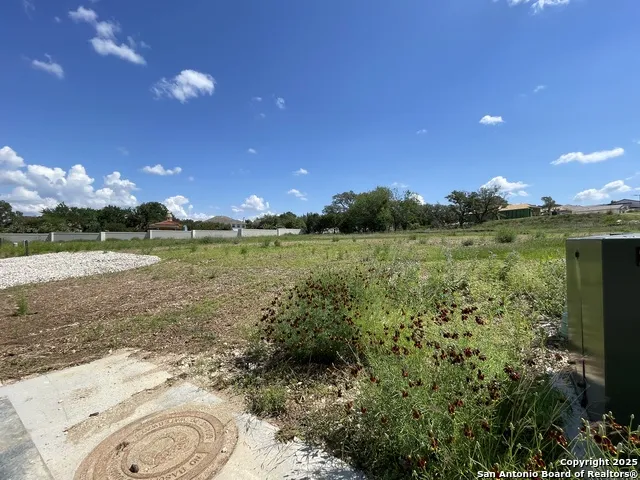 23634 Cliff Line San Antonio, TX 78257