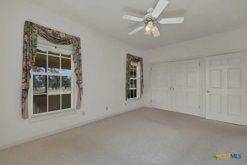 82 Bell Mountain Road Fredericksburg, TX 78675