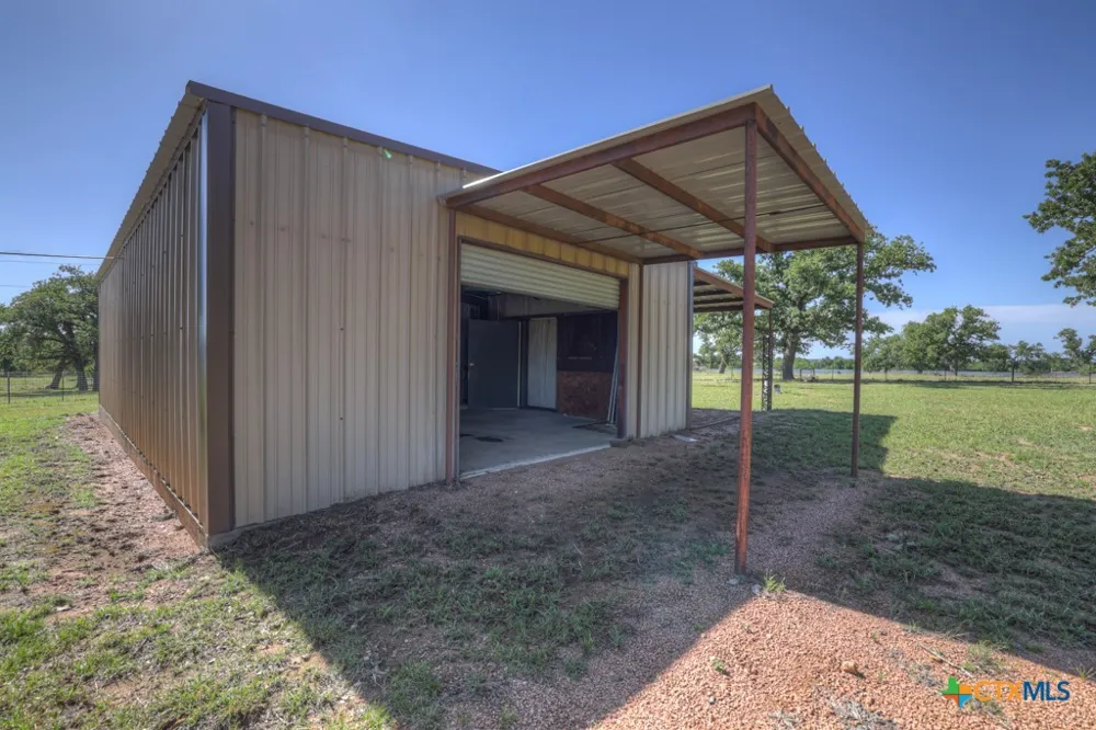 82 Bell Mountain Road Fredericksburg, TX 78675