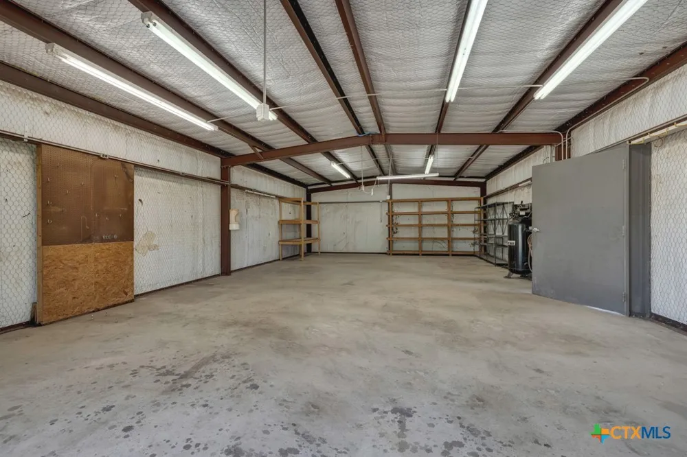 82 Bell Mountain Road Fredericksburg, TX 78675