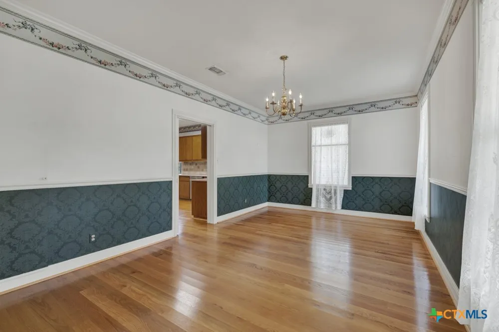 82 Bell Mountain Road Fredericksburg, TX 78675