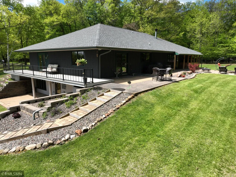 3004 370th Avenue Sandstone, MN 55072