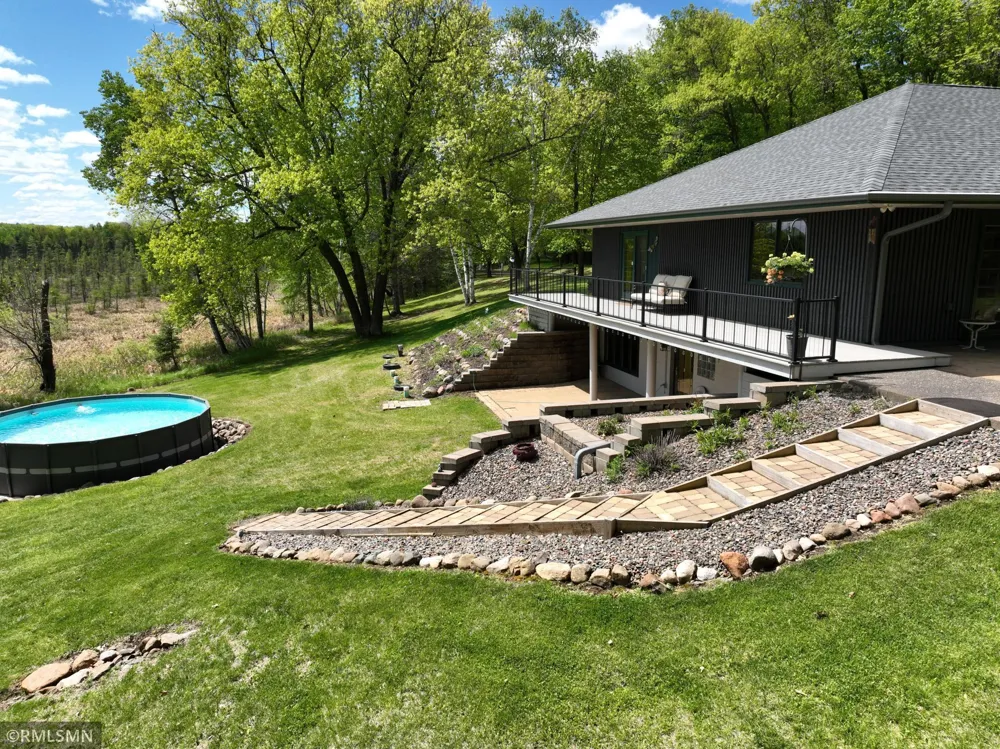 3004 370th Avenue Sandstone, MN 55072