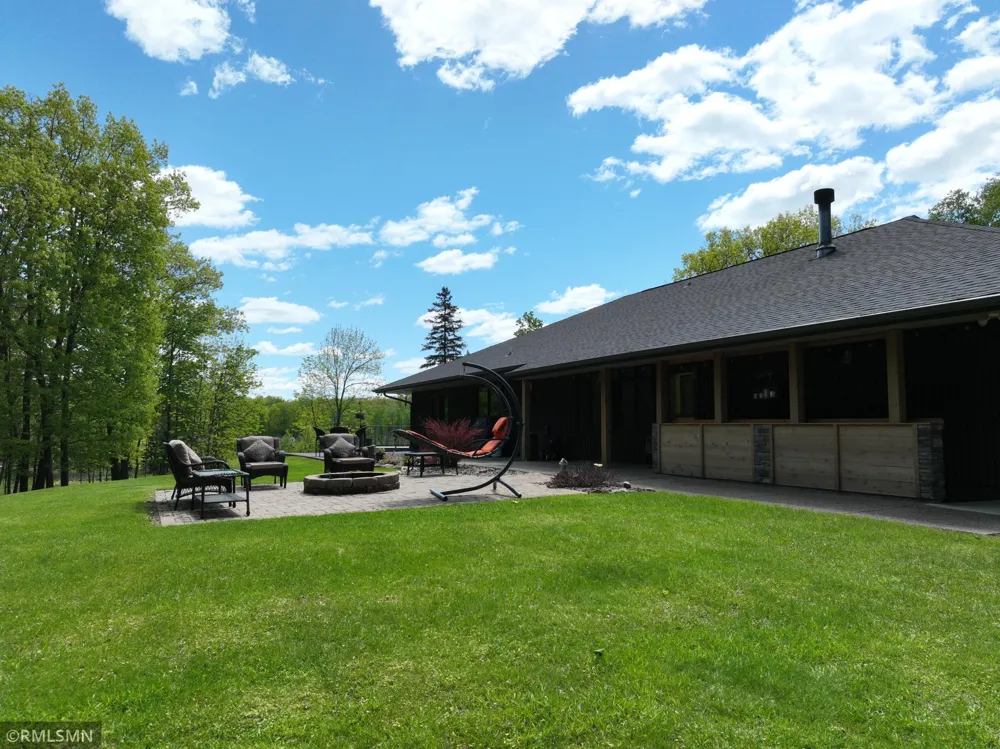 3004 370th Avenue Sandstone, MN 55072