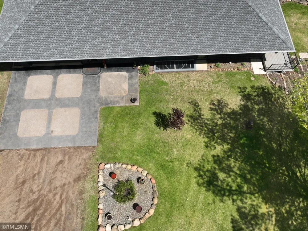 3004 370th Avenue Sandstone, MN 55072