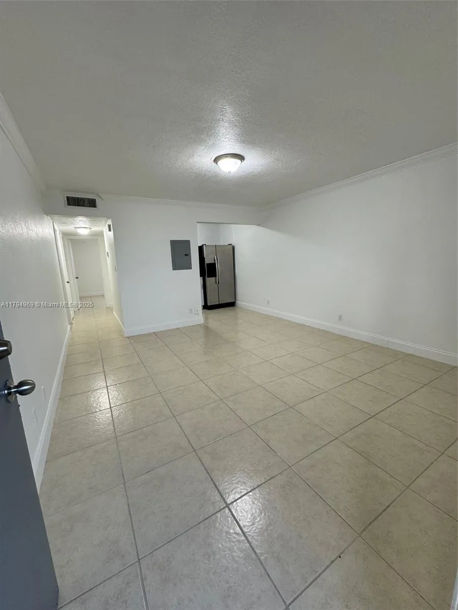 11195 SW 1st St #314 Sweetwater, FL 33174