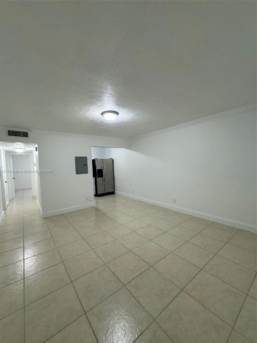 11195 SW 1st St #314 Sweetwater, FL 33174