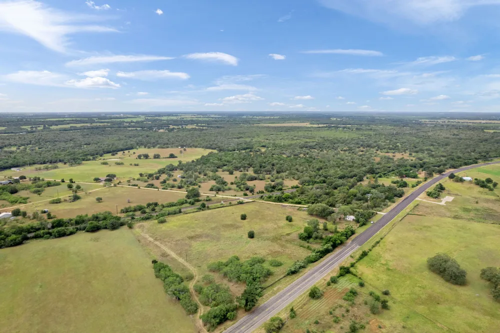 10843 Us Highway 90 W Harwood, TX 78632