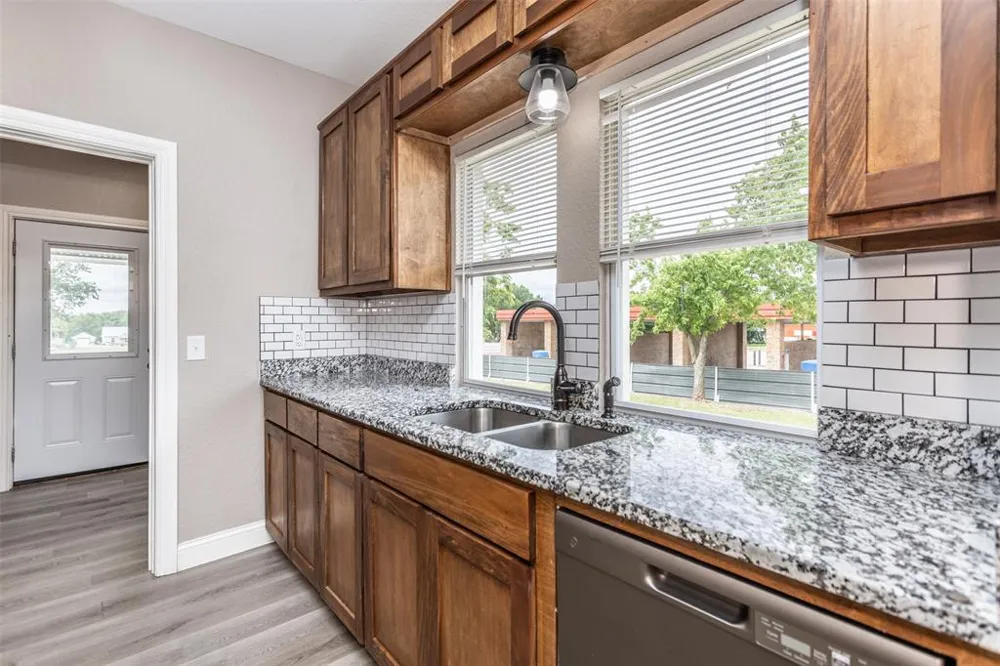 322 E Division Street Muenster, TX 76252