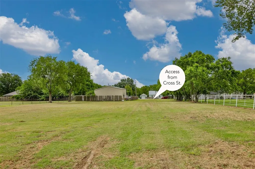 322 E Division Street Muenster, TX 76252