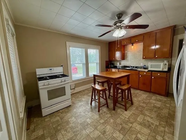 322 E Division Street Muenster, TX 76252