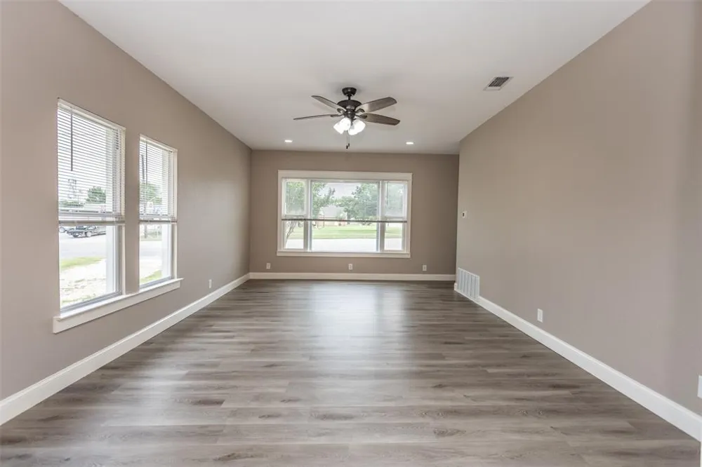 322 E Division Street Muenster, TX 76252