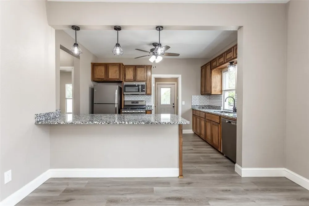 322 E Division Street Muenster, TX 76252