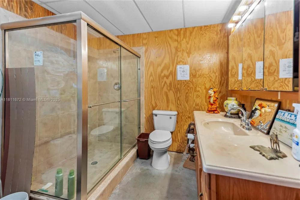 4077 SW 121st Ter Davie, FL 33330