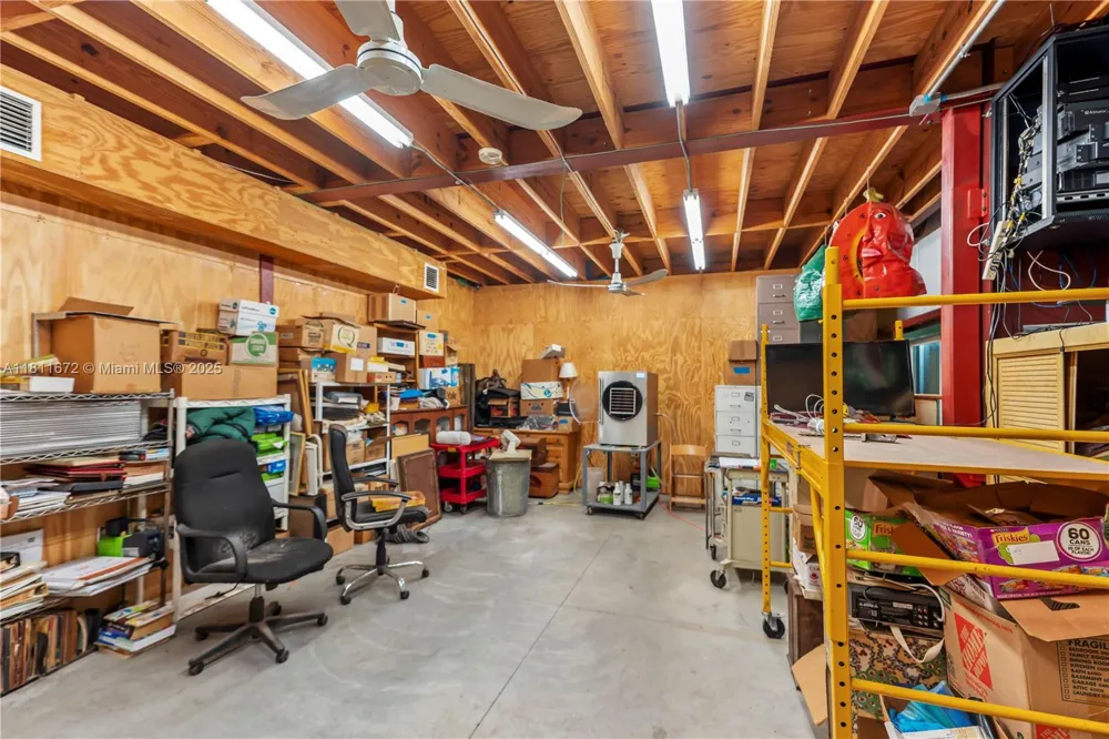 4077 SW 121st Ter Davie, FL 33330
