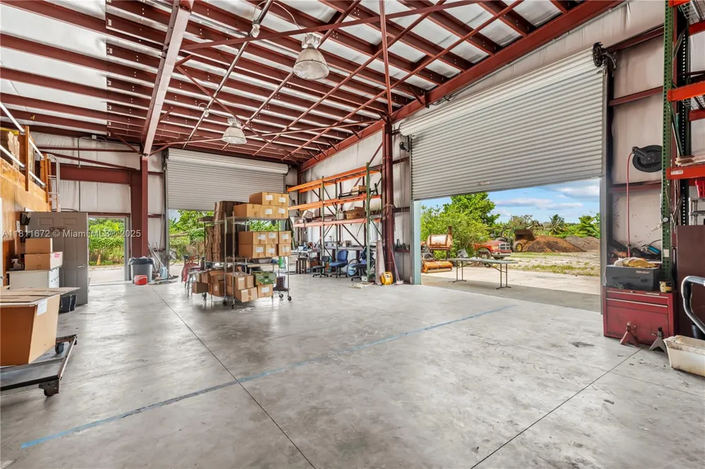 4077 SW 121st Ter Davie, FL 33330