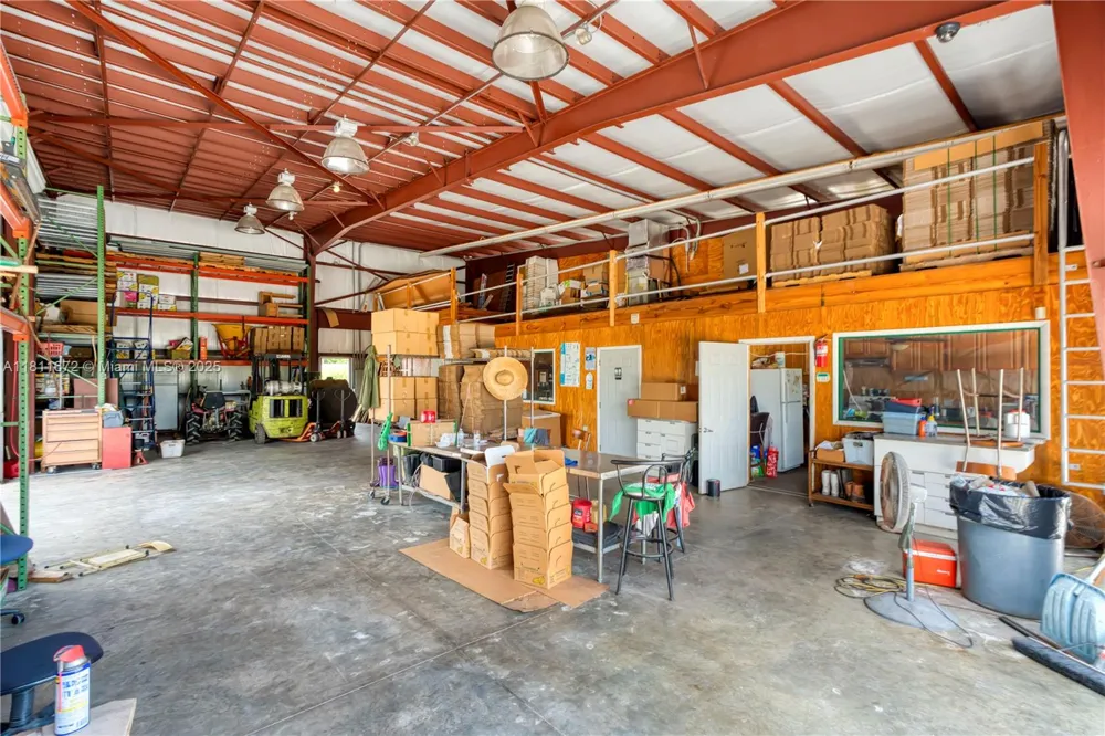 4077 SW 121st Ter Davie, FL 33330
