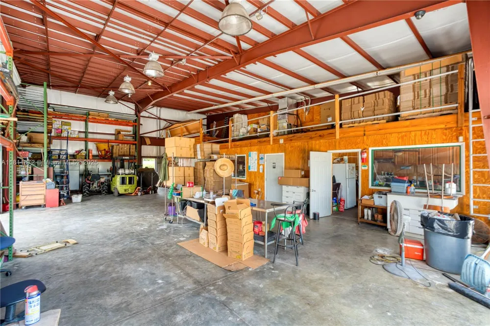 4077 SW 121st Ter Davie, FL 33330