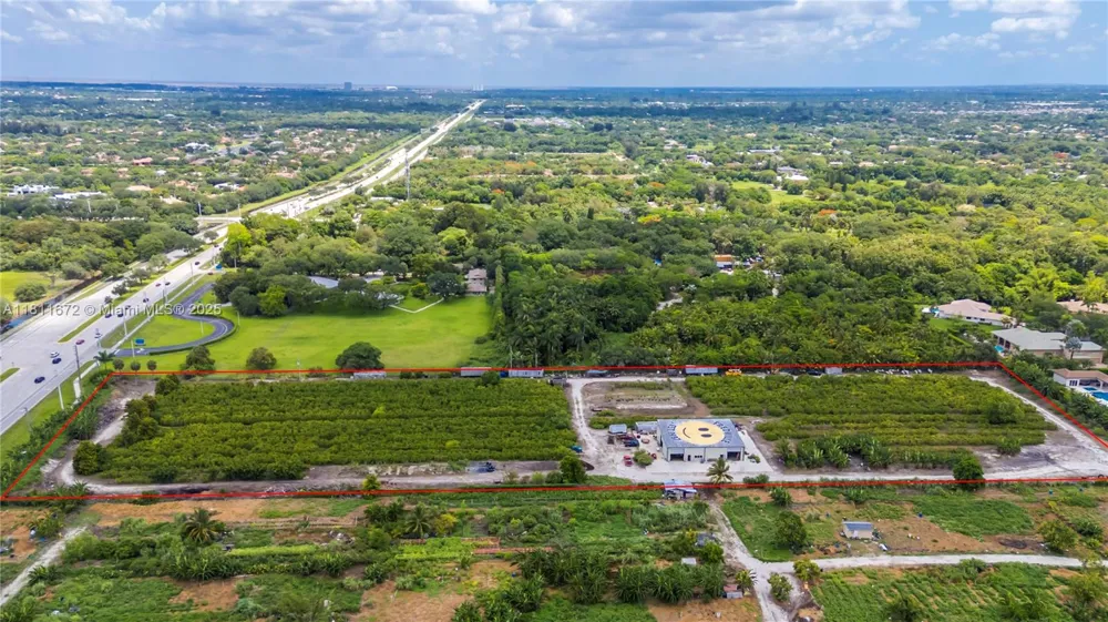 4077 SW 121st Ter Davie, FL 33330